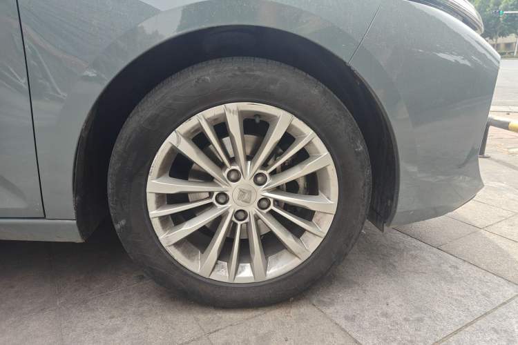 Used Baojun Valli 2021 1.5T Yili Pasture CVT Luxury Model Right Front Wheel Hub