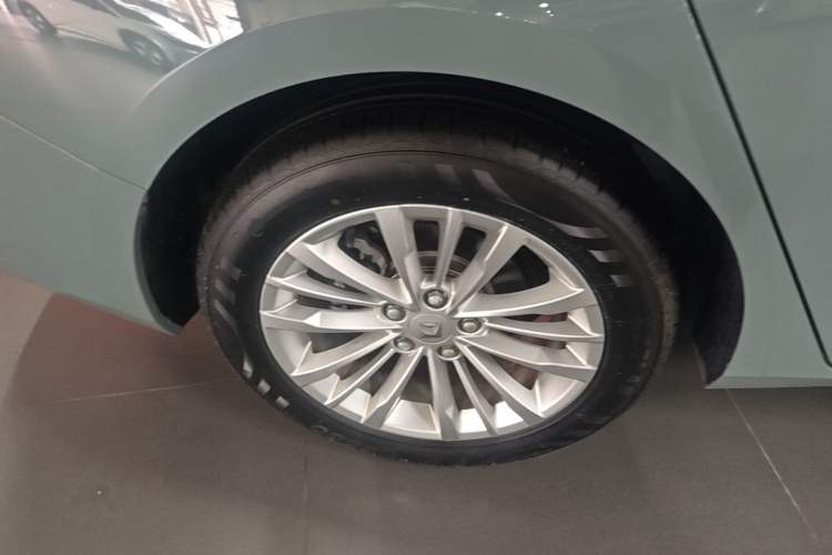 Used Baojun Valli 2021 1.5T Dali Sky CVT Premium Edition Right Rear Wheel Hub