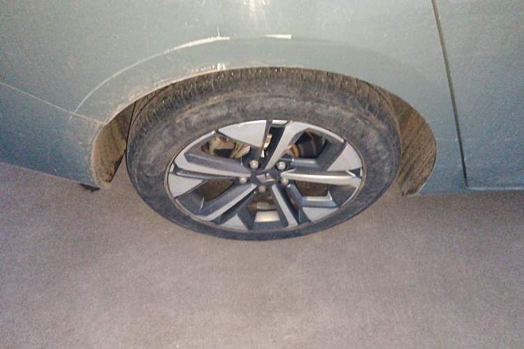 Used Baojun Valli 2021 1.5T Naqu Starry Sky CVT Flagship Model Right Rear Wheel Hub