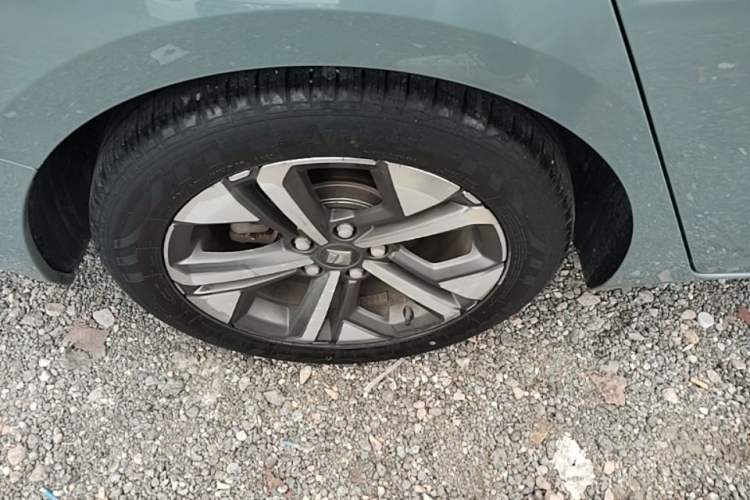 Used Baojun Valli 2021 1.5T Naqu Starry Sky CVT Flagship Model Right Rear Wheel Hub