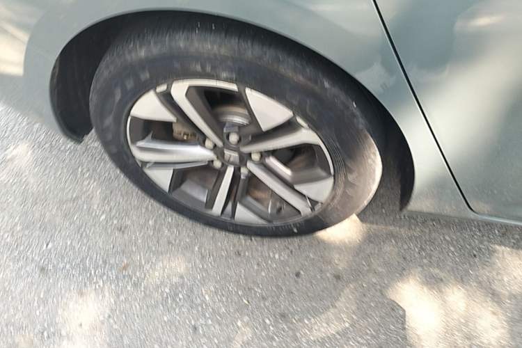 Used Baojun Valli 2021 1.5T Naqu Starry Sky CVT Flagship Model Right Rear Wheel Hub