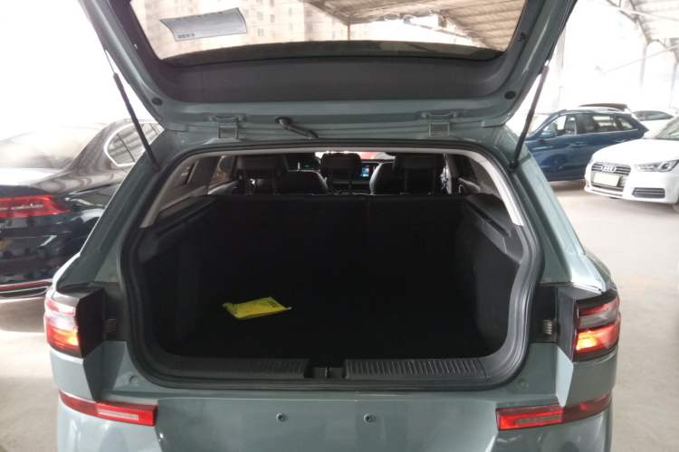 Used Baojun Valli 2021 1.5T Yili Pasture CVT Luxury Model Trunk