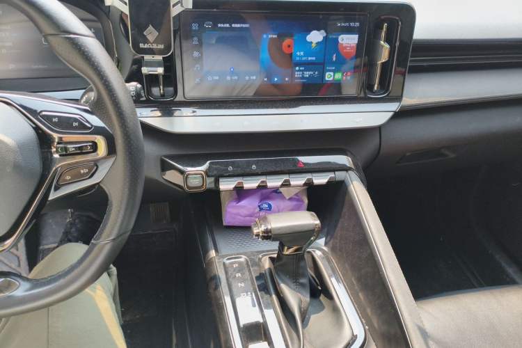 Used Baojun Valli 2021 1.5T Naqu Starry Sky CVT Flagship Model Audio And AC Panel