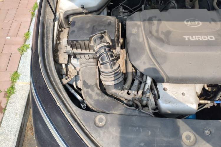 Used Baojun Valli 2021 1.5T Naqu Starry Sky CVT Flagship Model Engine Bay Right