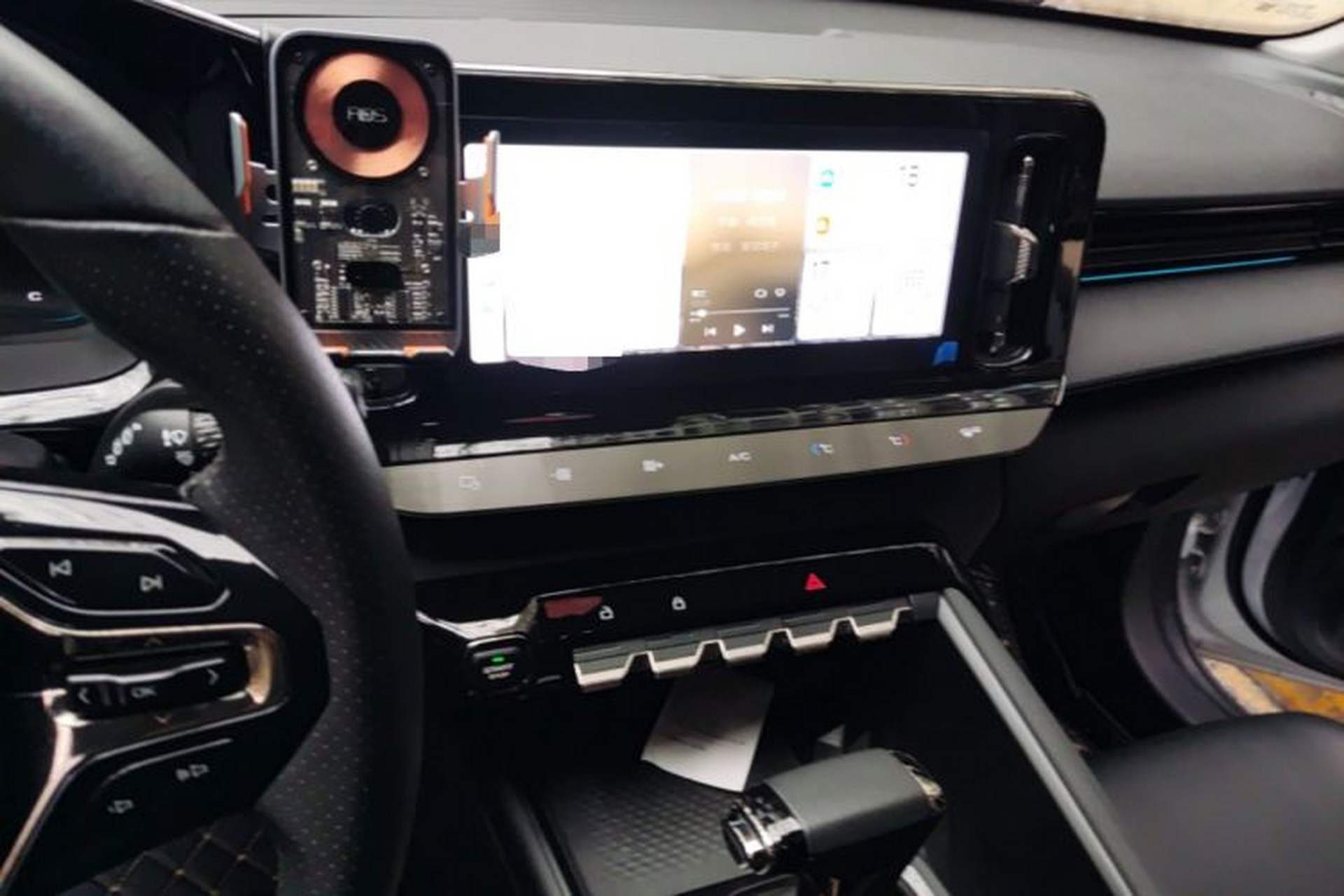 Used Baojun Valli 2021 1.5T Naqu Starry Sky CVT Flagship Model Audio And AC Panel