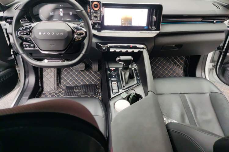 Used Baojun Valli 2021 1.5T Naqu Starry Sky CVT Flagship Model Center Console