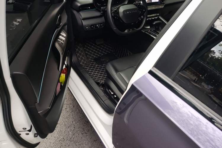 Used Baojun Valli 2021 1.5T Naqu Starry Sky CVT Flagship Model Driver Seat