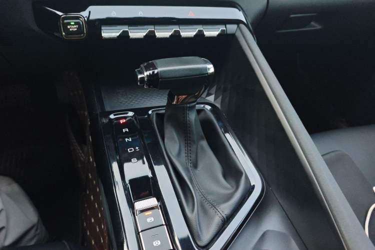 Used Baojun Valli 2021 1.5T Naqu Starry Sky CVT Flagship Model Gear Lever