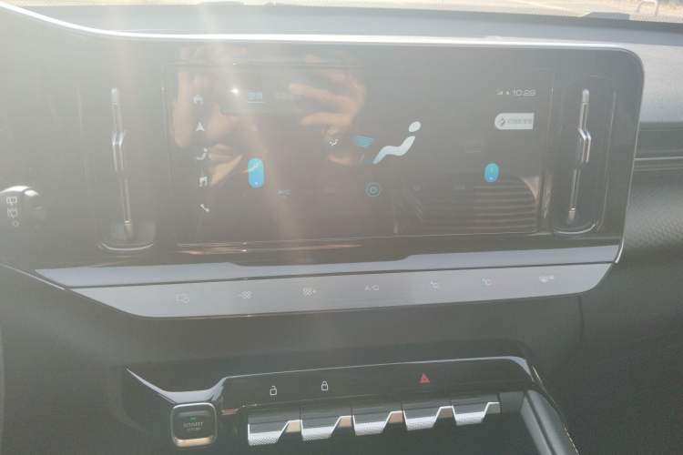 Used Baojun Valli 2021 1.5T Yili Pasture CVT Luxury Model Audio And AC Panel