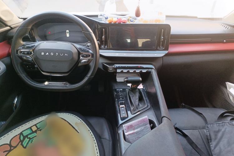 Used Baojun Valli 2021 1.5T Yili Pasture CVT Luxury Model Center Console