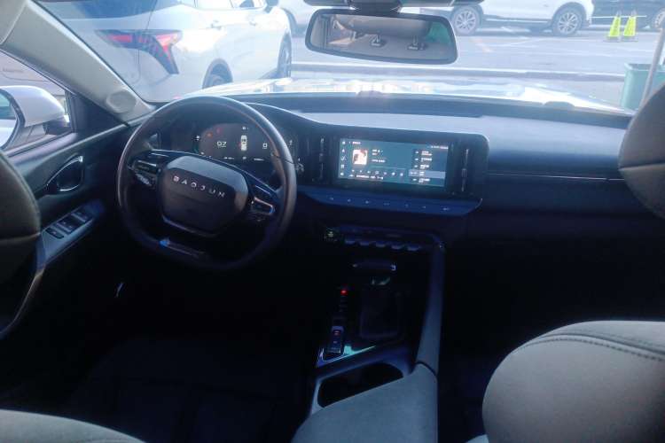 Used Baojun Valli 2021 1.5T Naqu Starry Sky CVT Flagship Model Center Console