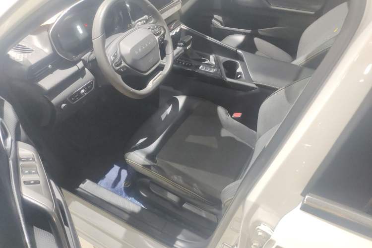 Used Baojun Valli 2021 1.5T Yili Pasture CVT Luxury Model Driver Seat