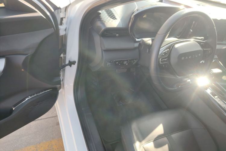 Used Baojun Valli 2021 1.5T Dali Sky CVT Premium Edition Driver Seat