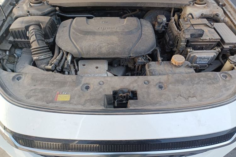 Used Baojun Valli 2021 1.5T Yili Pasture CVT Luxury Model Engine Bay