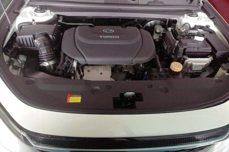 Used Baojun Valli 2021 1.5T Yili Pasture CVT Luxury Model Engine Bay