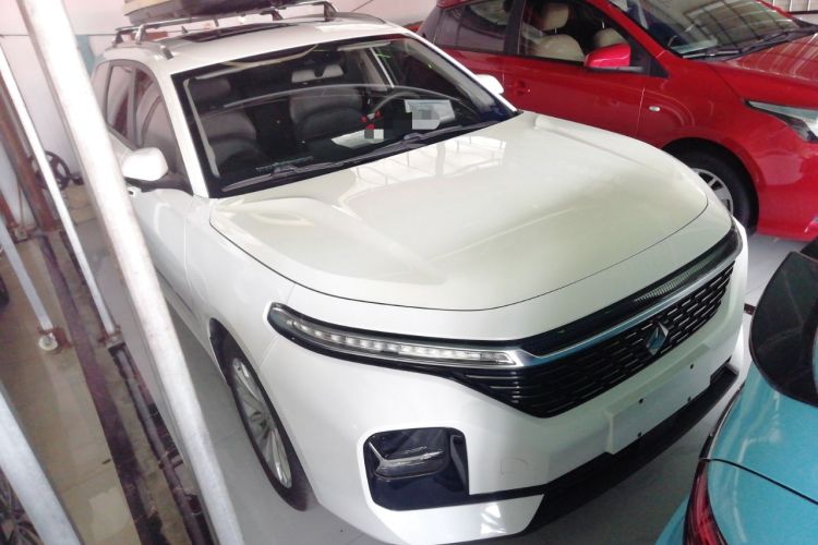Used Baojun Valli 2021 1.5T Yili Pasture CVT Luxury Model Exterior 2