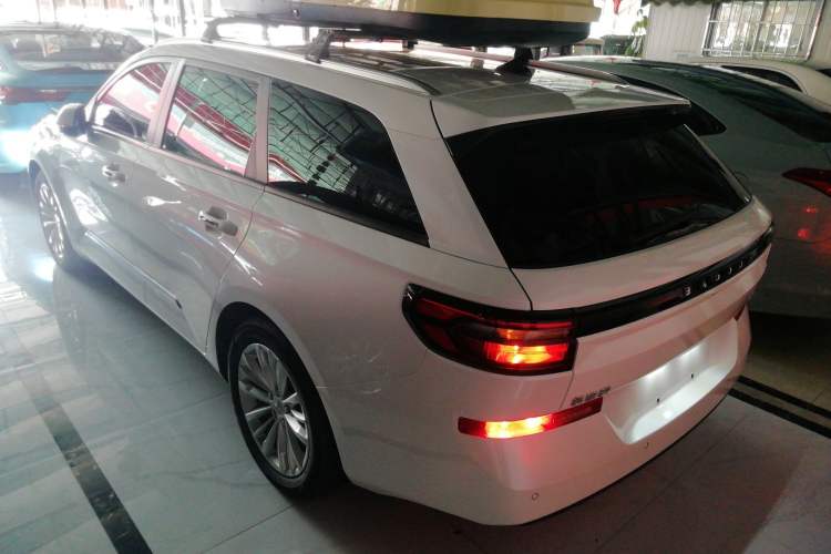 Used Baojun Valli 2021 1.5T Yili Pasture CVT Luxury Model Exterior 4