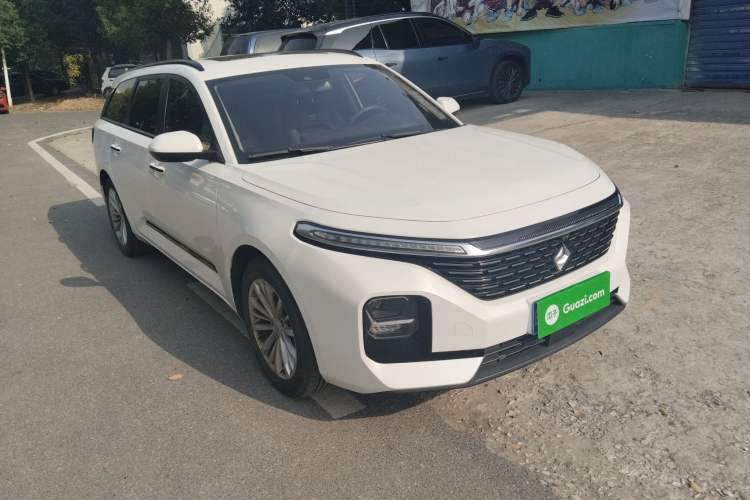 Used Baojun Valli 2021 1.5T Yili Pasture CVT Luxury Model Front Right 45 Deg