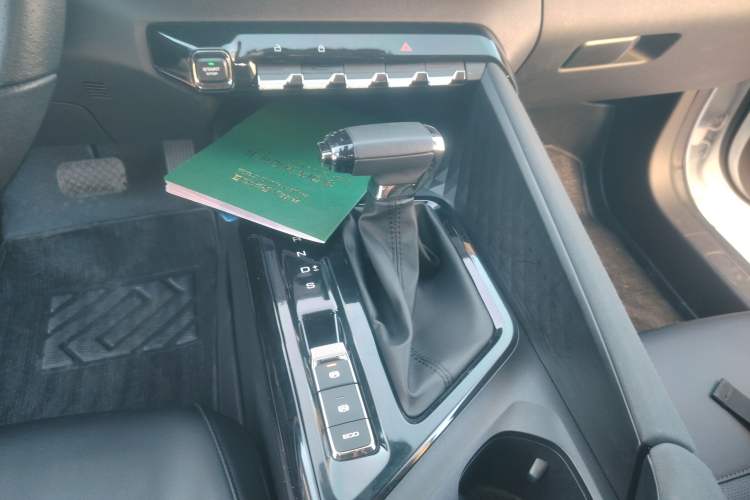 Used Baojun Valli 2021 1.5T Naqu Starry Sky CVT Flagship Model Gear Lever