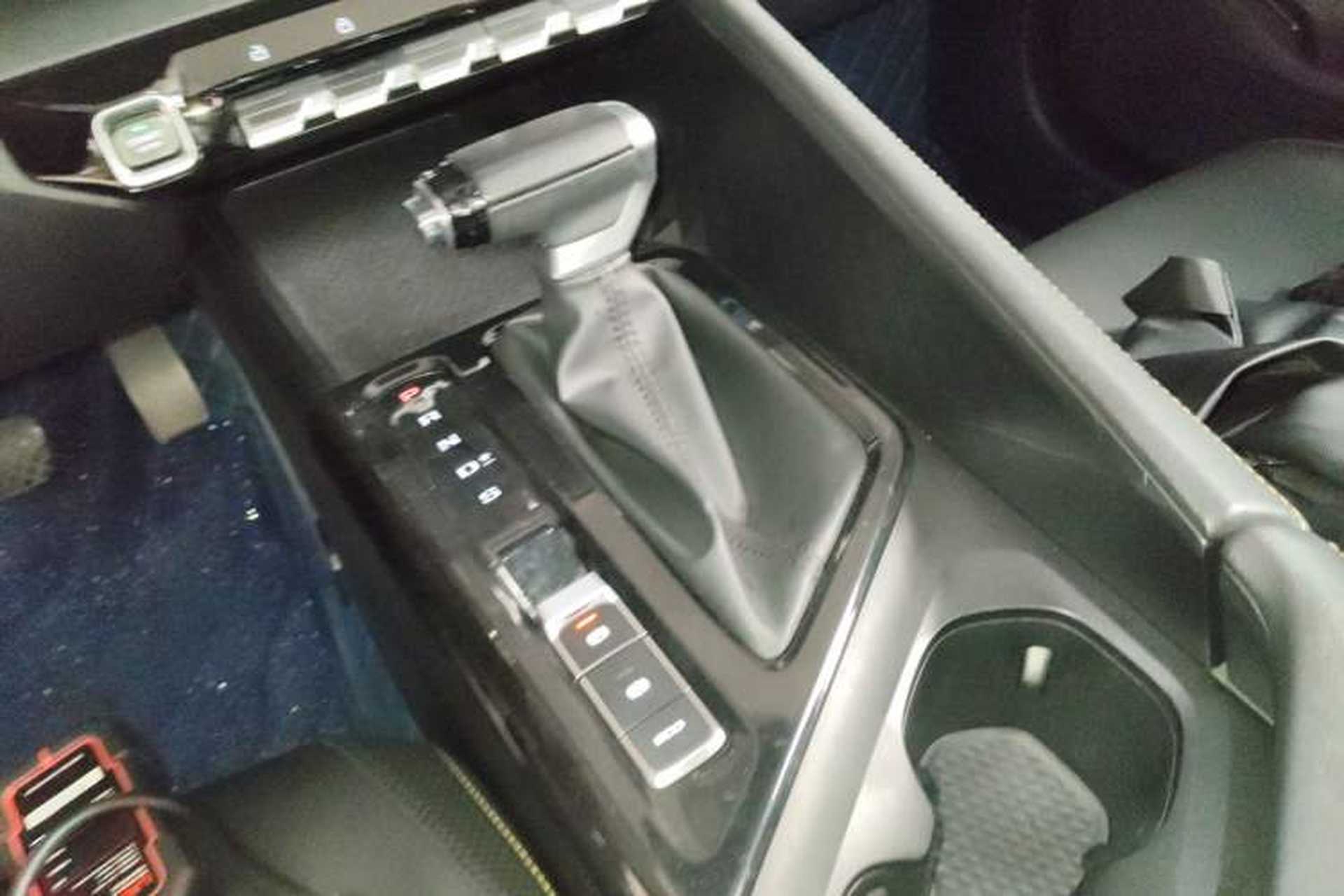 Used Baojun Valli 2021 1.5T Yili Pasture CVT Luxury Model Gear Lever