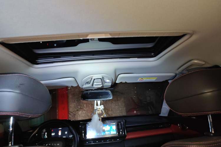 Used Baojun Valli 2021 1.5T Dali Sky CVT Premium Edition Headliner