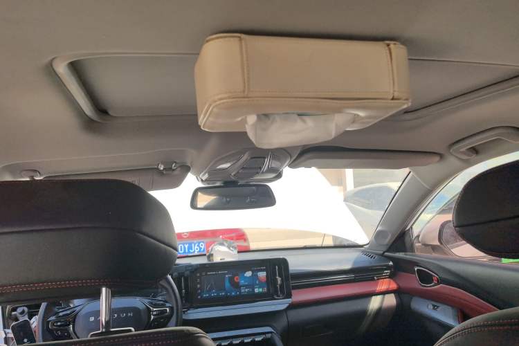 Used Baojun Valli 2021 1.5T Dali Sky CVT Premium Edition Headliner