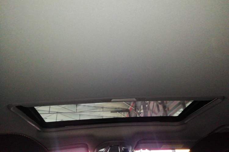 Used Baojun Valli 2021 1.5T Yili Pasture CVT Luxury Model Headliner