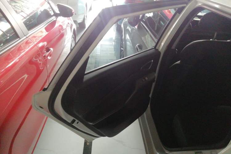 Used Baojun Valli 2021 1.5T Yili Pasture CVT Luxury Model Interior 8