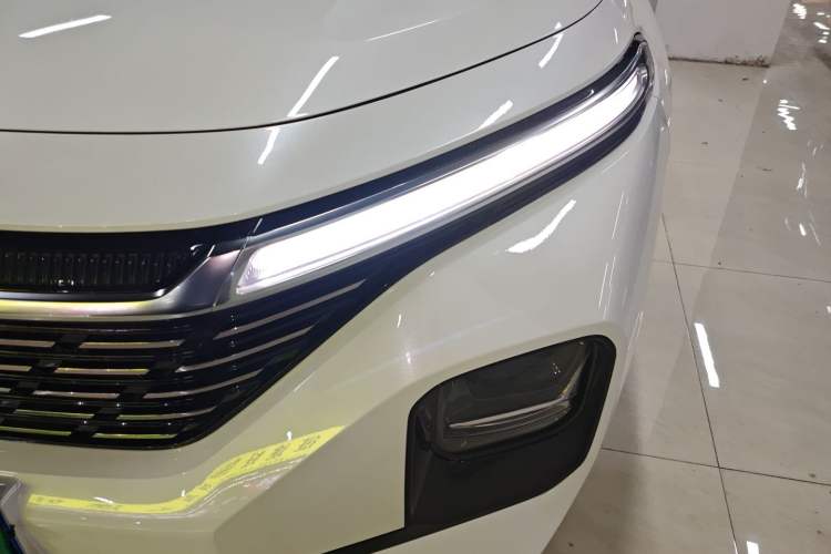 Used Baojun Valli 2021 1.5T Naqu Starry Sky CVT Flagship Model Left Front Headlight