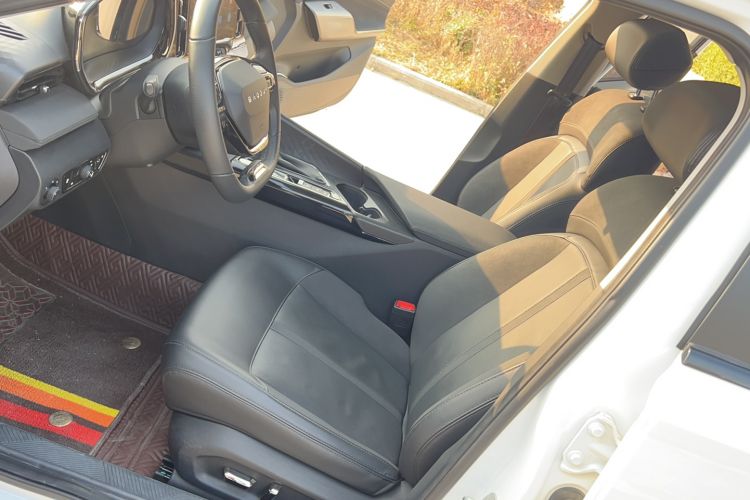 Used Baojun Valli 2021 1.5T Naqu Starry Sky CVT Flagship Model Left Front Seat