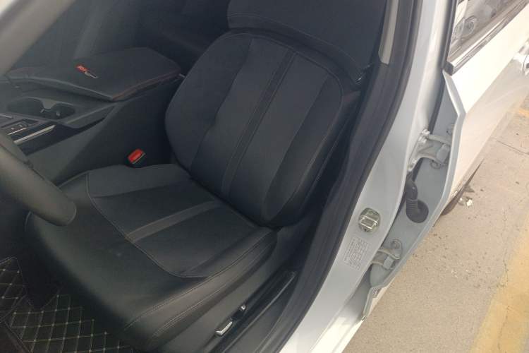 Used Baojun Valli 2021 1.5T Naqu Starry Sky CVT Flagship Model Left Front Seat