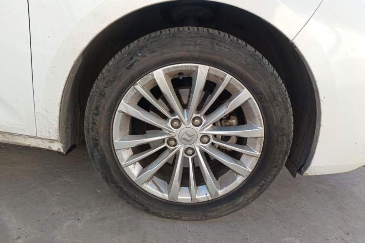 Used Baojun Valli 2021 1.5T Yili Pasture CVT Luxury Model Right Front Wheel Hub