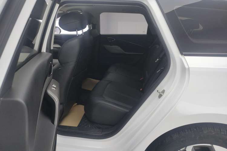 Used Baojun Valli 2021 1.5T Naqu Starry Sky CVT Flagship Model Right Rear Seat