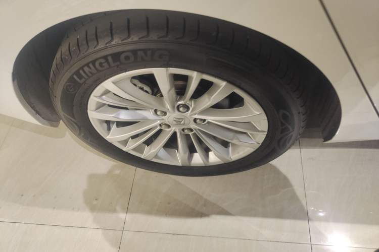 Used Baojun Valli 2021 1.5T Yili Pasture CVT Luxury Model Right Rear Wheel Hub