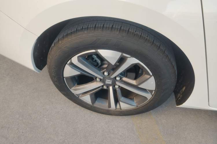 Used Baojun Valli 2021 1.5T Naqu Starry Sky CVT Flagship Model Right Rear Wheel Hub