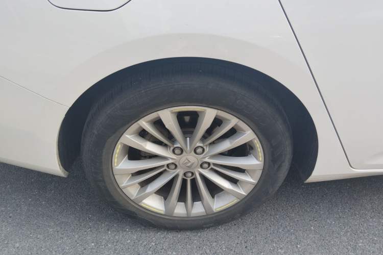 Used Baojun Valli 2021 1.5T Yili Pasture CVT Luxury Model Right Rear Wheel Hub