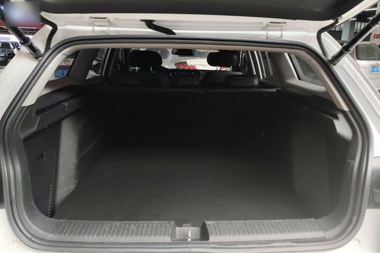 Used Baojun Valli 2021 1.5T Yili Pasture CVT Luxury Model Trunk