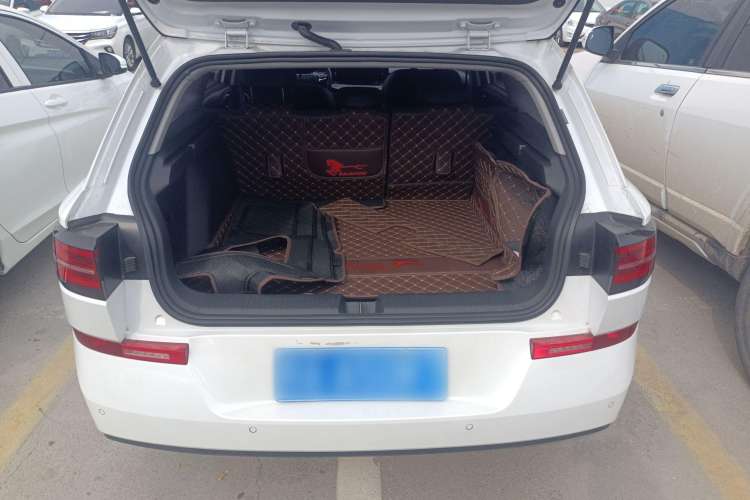 Used Baojun Valli 2021 1.5T Naqu Starry Sky CVT Flagship Model Trunk