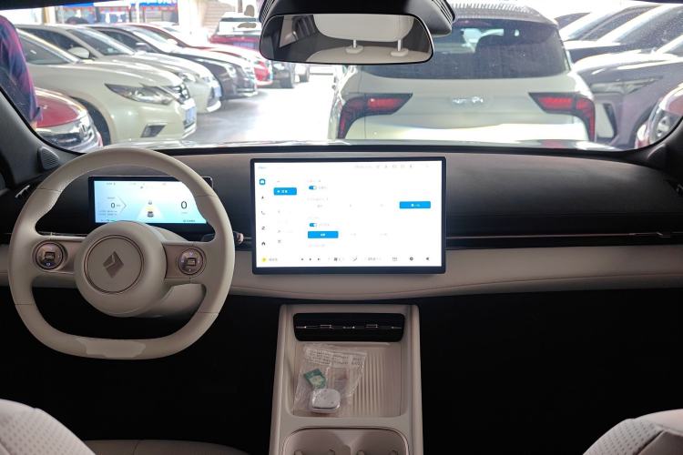 Used Baojun Yunhai 2024 600km Pure Electric Version Center Console