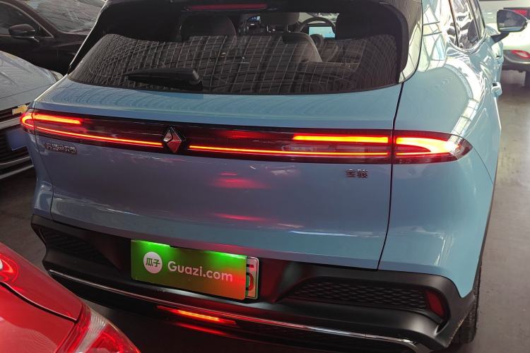 Used Baojun Yunhai 2024 600km Pure Electric Version Rear