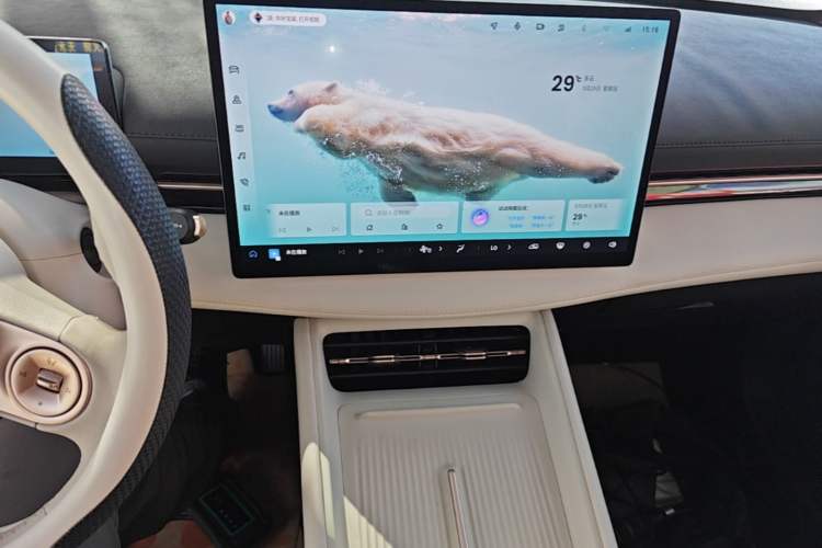 Used Baojun Yunhai 2024 600km Pure Electric Version Audio And AC Panel