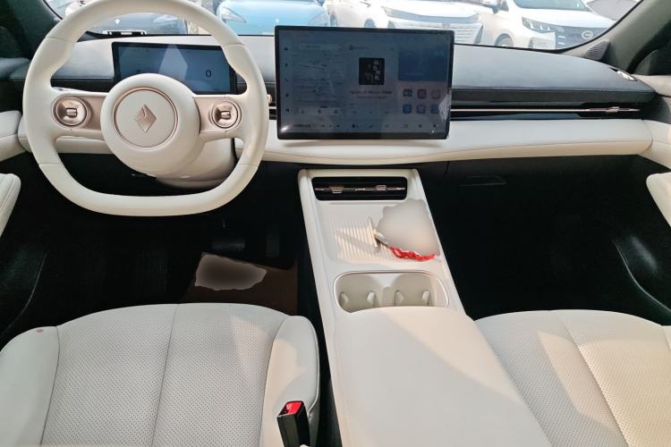Used Baojun Yunhai 2024 600km Pure Electric Version Center Console