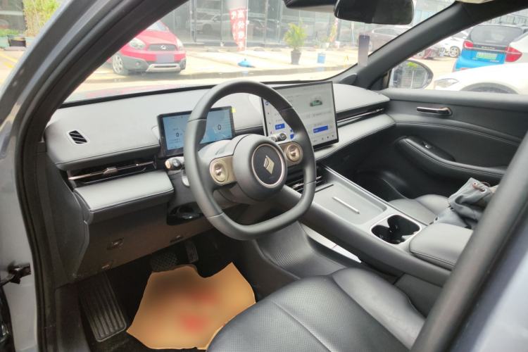 Used Baojun Yunhai 2024 140km Plug-in Hybrid Version Center Console