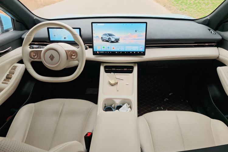 Used Baojun Yunhai 2024 600km Pure Electric Version Center Console