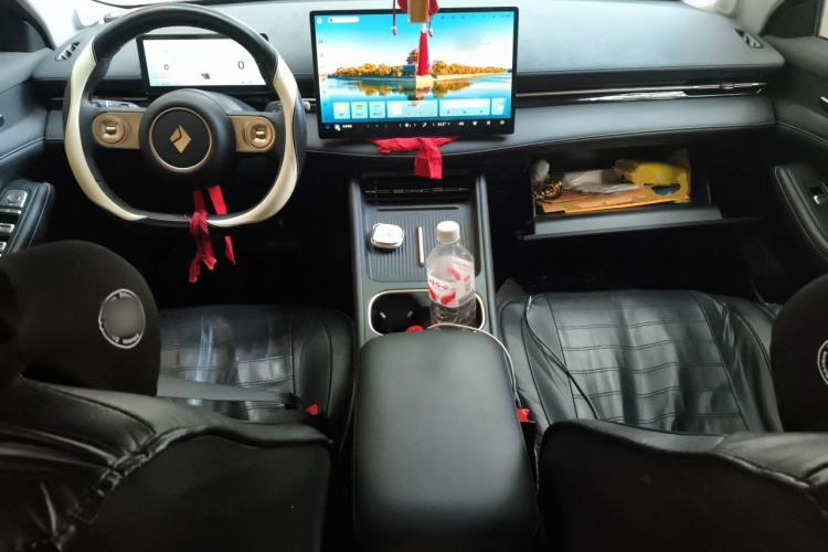Used Baojun Yunhai 2024 500km Pure Electric Version Center Console