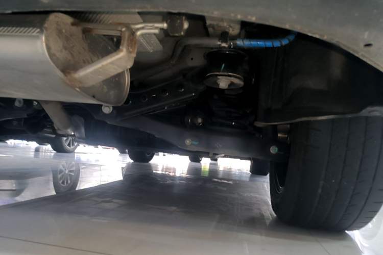 Used Baojun Yunhai 2024 140km Plug-in Hybrid Version Chassis Rear Right