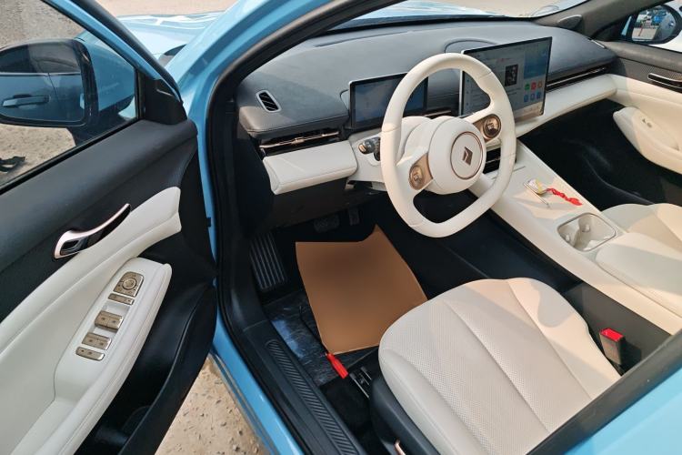Used Baojun Yunhai 2024 600km Pure Electric Version Driver Seat