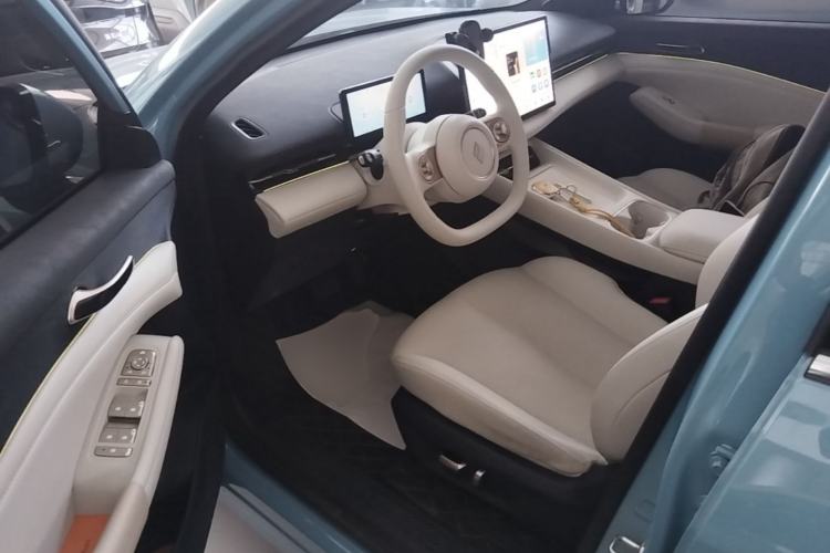 Used Baojun Yunhai 2024 600km Pure Electric Version Driver Seat
