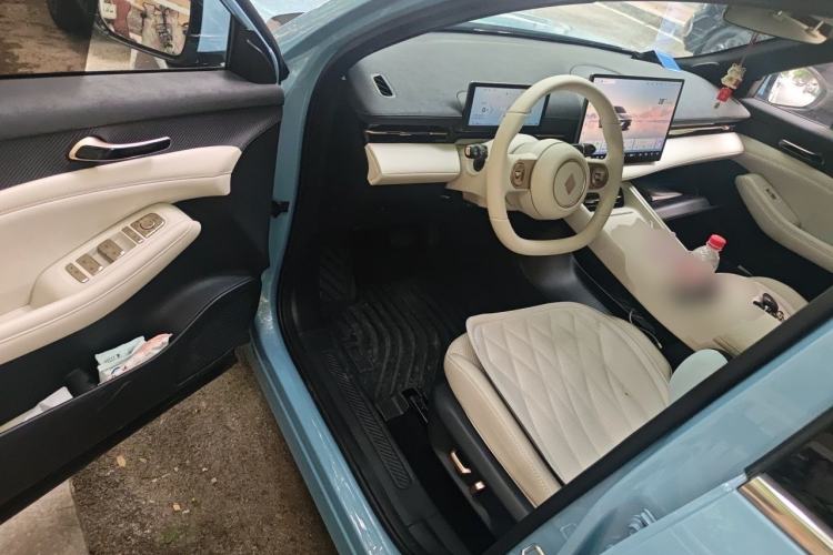 Used Baojun Yunhai 2024 140km Plug-in Hybrid Version Driver Seat