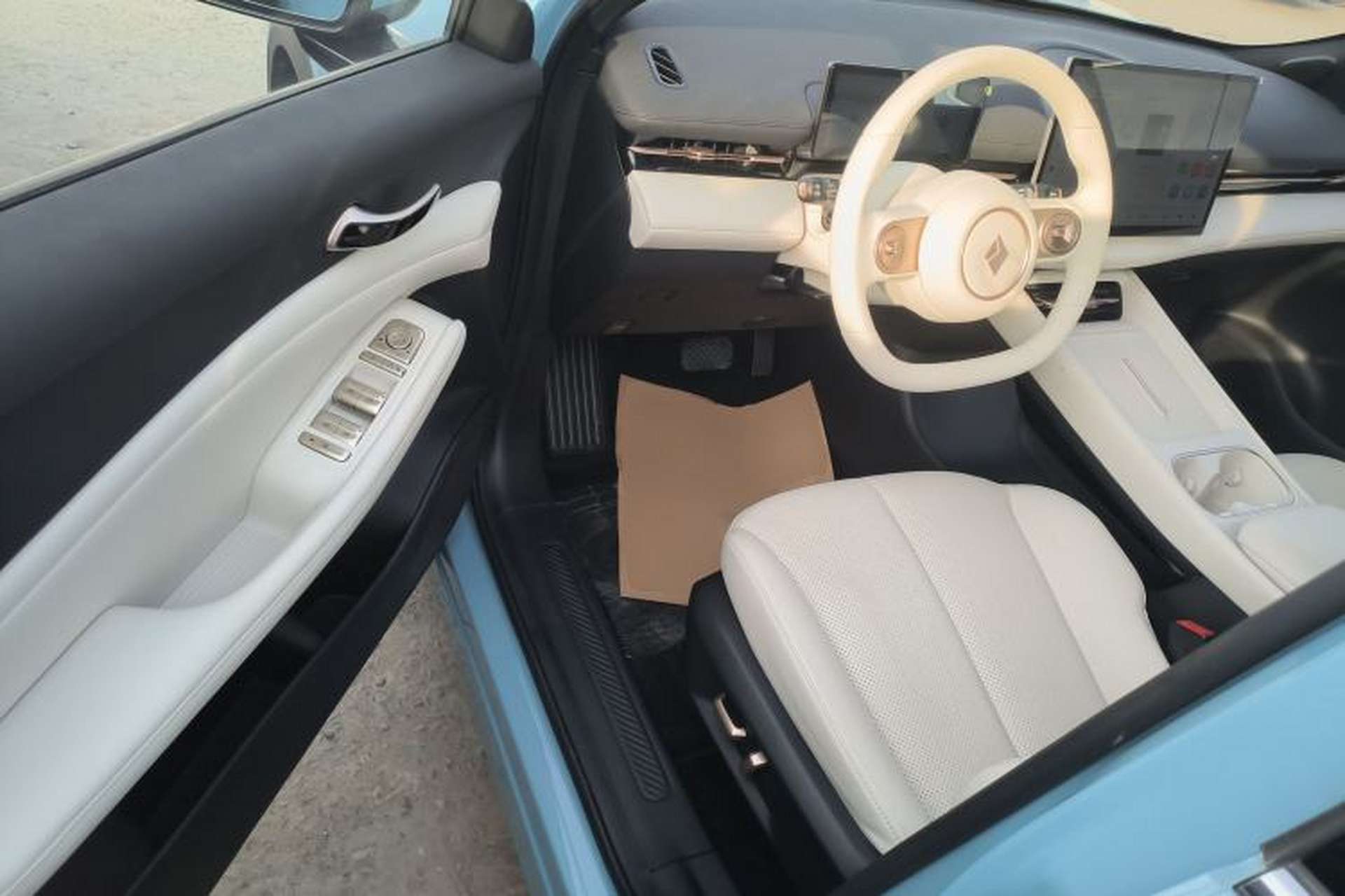 Used Baojun Yunhai 2024 600km Pure Electric Version Driver Seat
